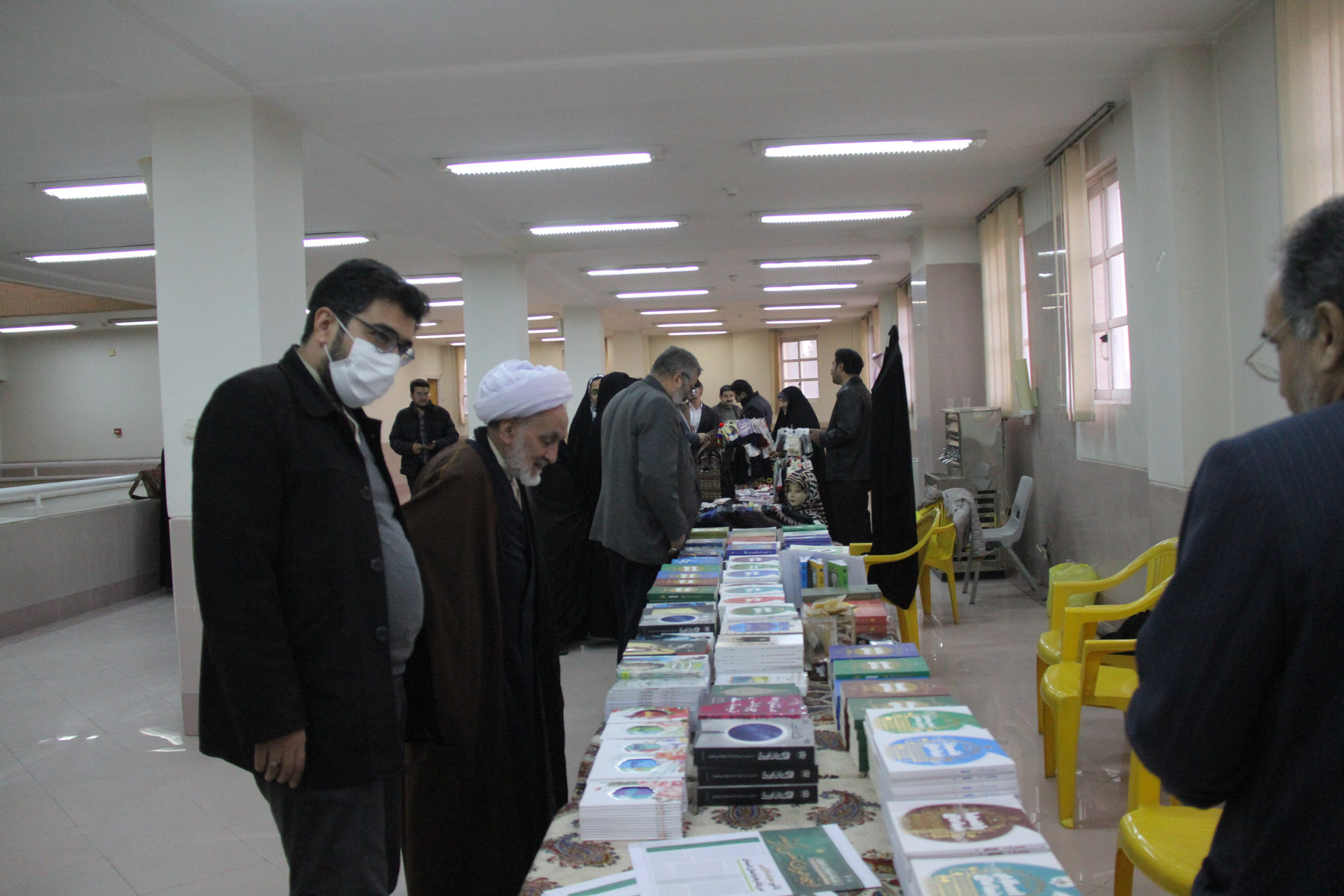برپايي ميزهاي خدمت در حاشيه گردهمايي فعالان فرهنگي مساجد اصفهان