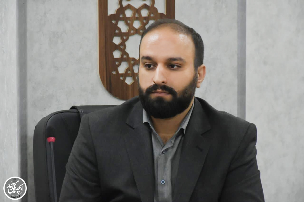 نشست صميمانه رئيس ستاد  کانونهاي مساجد کشور با کارکنان ستاد استان