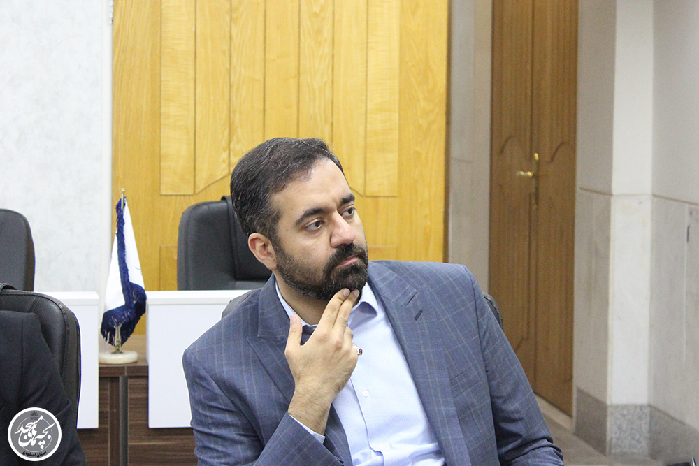نشست صميمانه رئيس ستاد  کانونهاي مساجد کشور با کارکنان ستاد استان