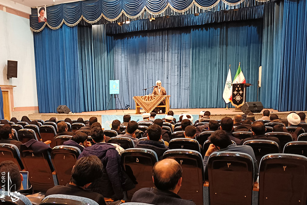 برگزاري دوره توان‌افزايي مربيان نوجوان با حضور استاد هادي‌زاده در اصفهان